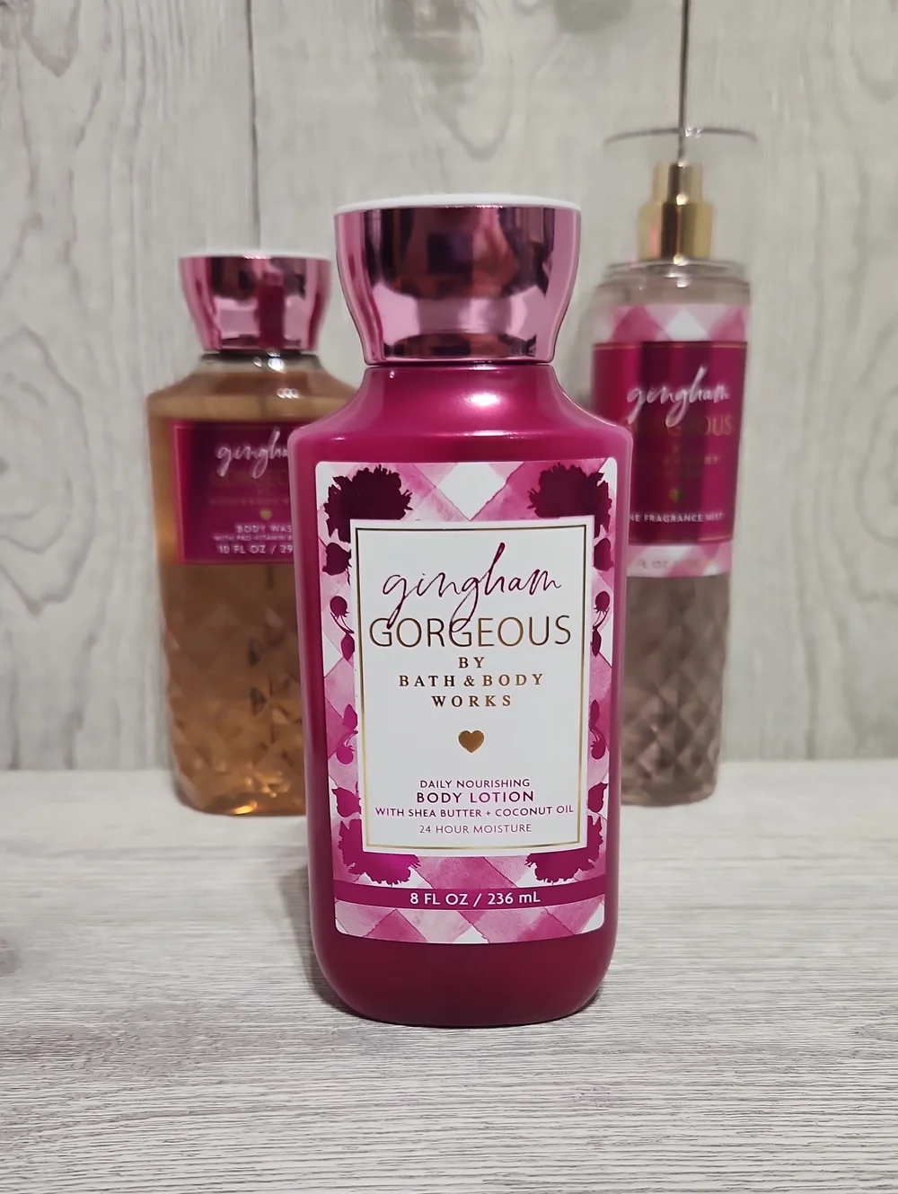 Bath & Body Works Gingham Gorgeous 3pc Gift Set Body Wash, Lotion, Mist
